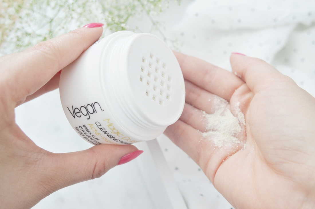 pyłek do mycia twarzy zamiast żelu nacomi puderek.com.pl